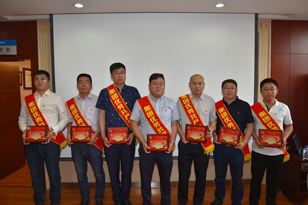 5e785c0611dd2.jpg cfbd932b004eaa7f55bd576c54f35096.jpg